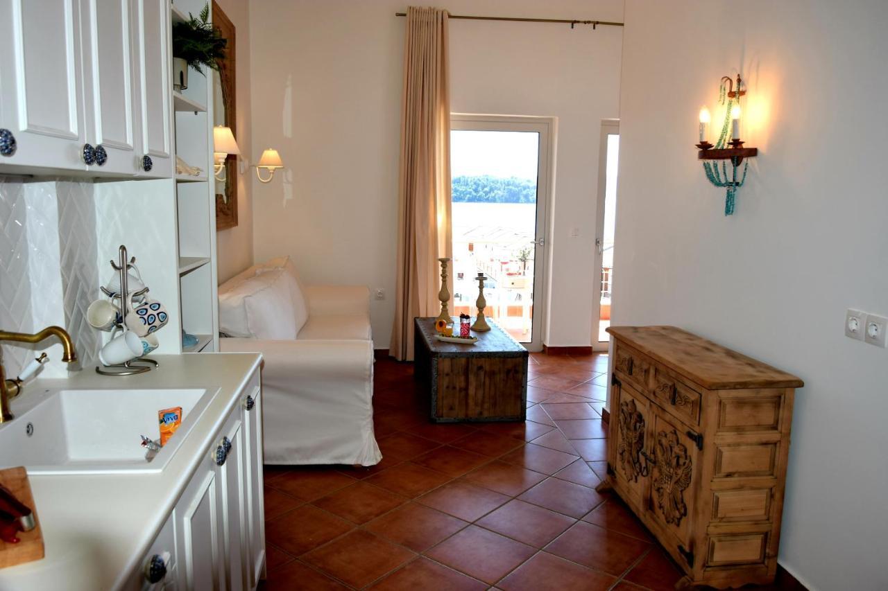 Perigiali Suite Nydri  Extérieur photo